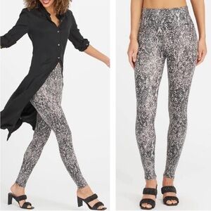 SPANX Faux Leather Snake Shine Shapewear Leggings